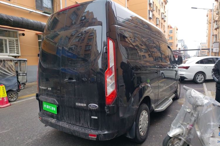 Used Ford Transit 2019 2.0T Gasoline Automatic Business & Travel Version Mid-Drive Mid-Roof 9-Seater China VI Standard