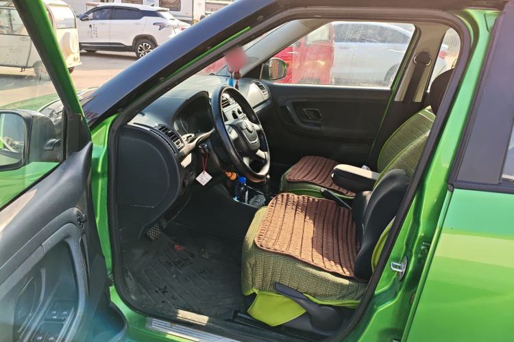 Used Skoda Fabia 2012 1.6L Automatic Sport Edition Driver Seat