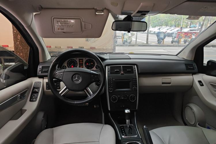 Used Mercedes-Benz B-Class 2009 B 200 Luxury Model