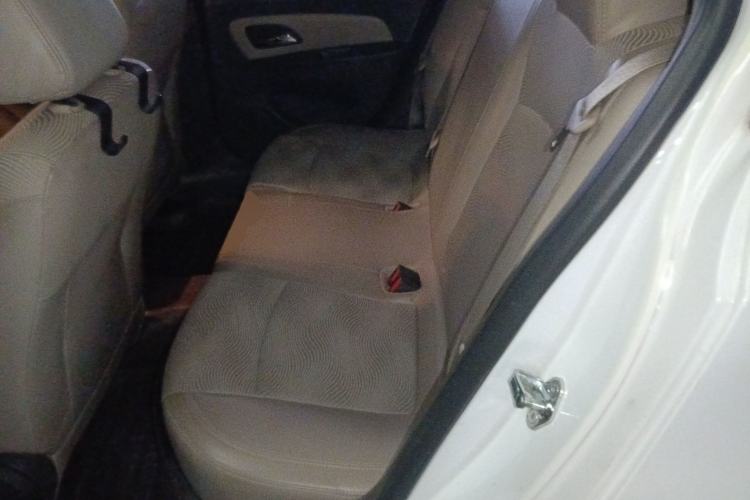 Used Chevrolet Cruze 2015 1.5L Classic SE AT
