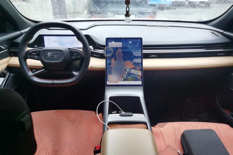 Used Geely Galaxy L6 2023 125km MAX
