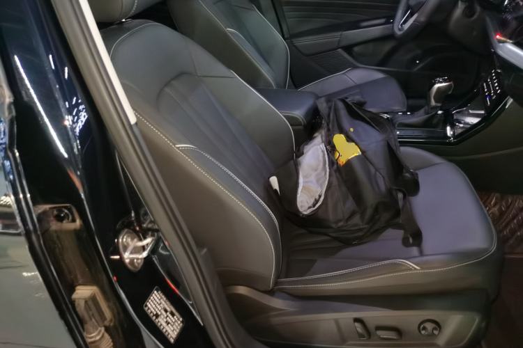 Used Volkswagen Passat 2024 380TSI Starry Dragon Edition Right Front Seat