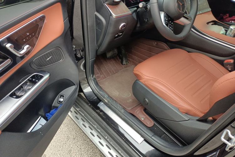 Used Mercedes-Benz GLC 2025 Refreshed GLC 300 L 4MATIC Dynamic Version 5 Seats
