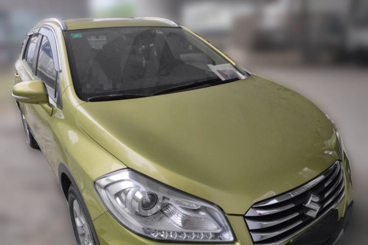 Used Suzuki S-Cross 2014 1.6L Manual Two-Wheel Drive Elite Model Front Right 45 Deg