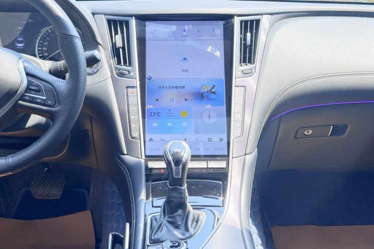 Used Infiniti Q50L 2018 2.0T Enjoyment Version China VI Standard
