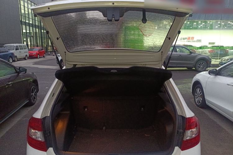 Used Skoda Rapid Spaceback 2018 1.6L Automatic Comfort Edition
