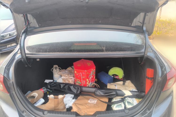 Used Mazda 3 Axela 2014 Sedan 1.5L Automatic Comfort Model Trunk