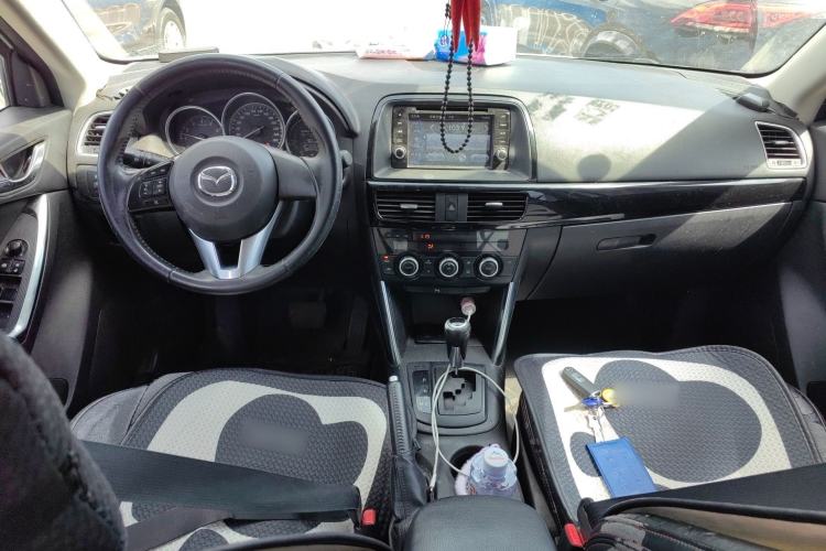Used Mazda CX-5 2014 2.0L Automatic Two-Wheel Drive Urban Version Center Console