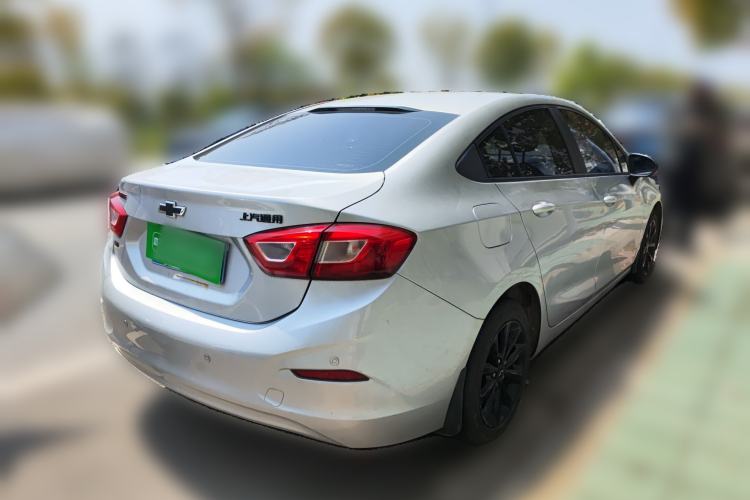 Used Chevrolet Cruze 2018 Redline 320 Automatic Pioneer Edition
