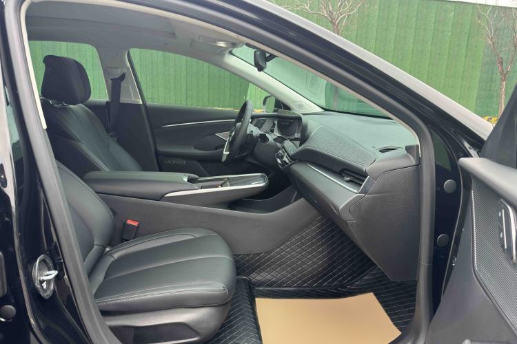 Used Buick LaCrosse 2025 28T Platinum Edition
