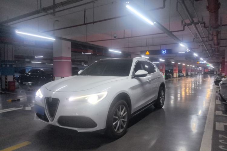 Used Alfa Romeo Stelvio 2017 2.0T 280HP Luxury Edition