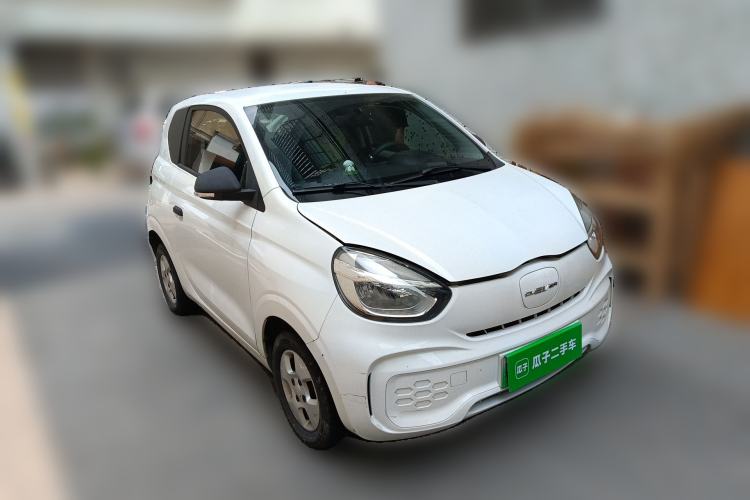 Used Roewe Clever 2021 302 km New Four-Seater Super-Efficient Version Front Right 45 Deg