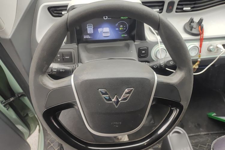 Used Wuling Hongguang MINIEV 2021 Macaron Premium Model – Lithium Iron Phosphate Steering Wheel