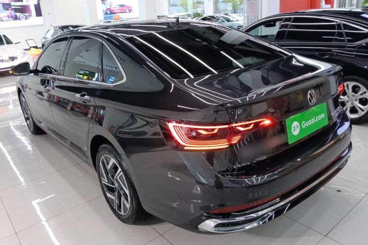 Used Volkswagen Sagitar 2023 300TSI DSG Excellence Edition Rear Left 45 Deg