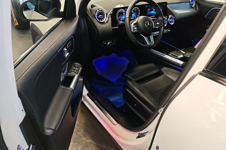 Used Mercedes-Benz GLA 2020 GLA 200 4MATIC Driver Seat