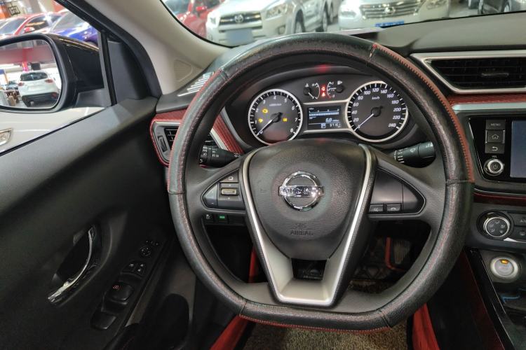 Used Nissan Lannia 2016 1.6L CVT Smart Cool Edition Steering Wheel