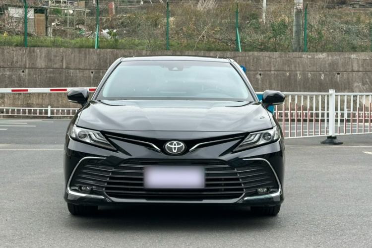 Used Toyota Camry 2021 2.0G Luxury Edition
