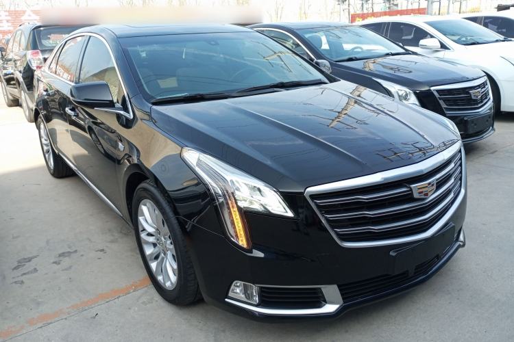 Used Cadillac XTS 2018 28T Elite Edition Front Right 45 Deg