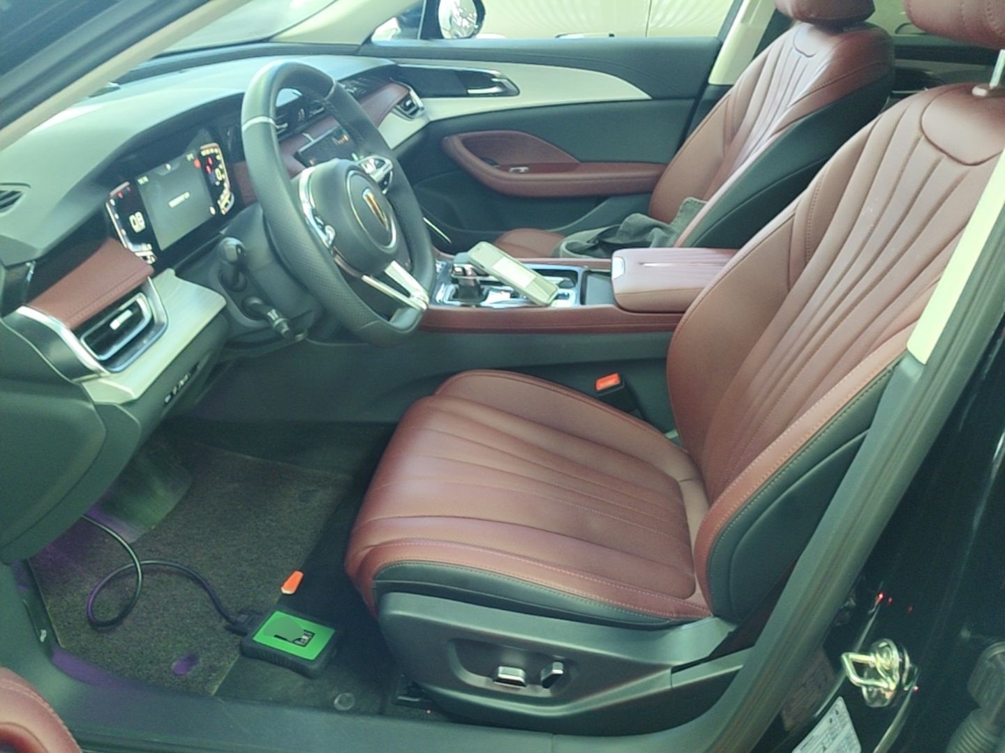 Hongqi H5 2025 1.5T DCT Xuan Ying Edition — снимка 17