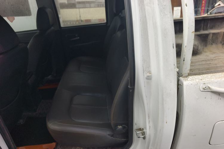 Used Great Wall Wingle 5 2020 2.4L Gasoline Two-Wheel Drive Value Edition Big Double Cab China VI Standard 4K22D4M Left Rear Seat