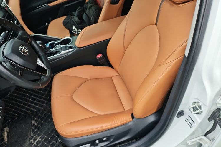 Used Toyota Camry 2022 2.0GVP Premier Edition
