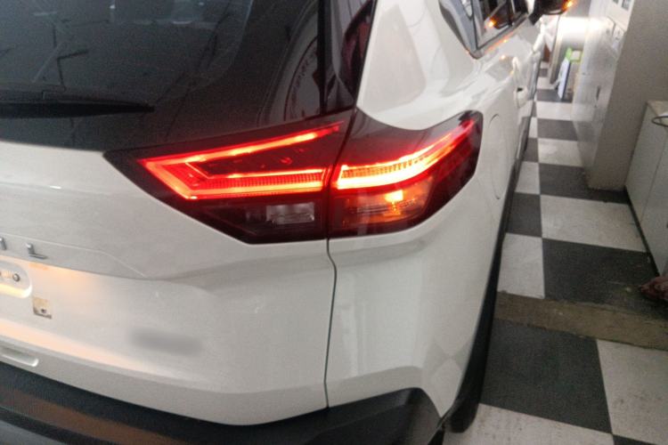 Used Nissan X-Trail 2021 VC-Turbo 300 CVT 2WD Luxury Edition Right Rear Taillight