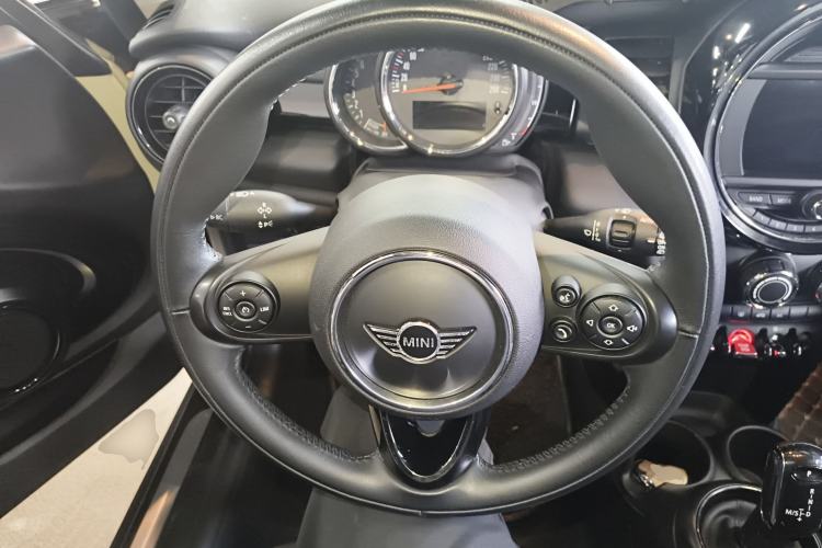 Used MINI MINI 2018 1.5T ONE PLUS
