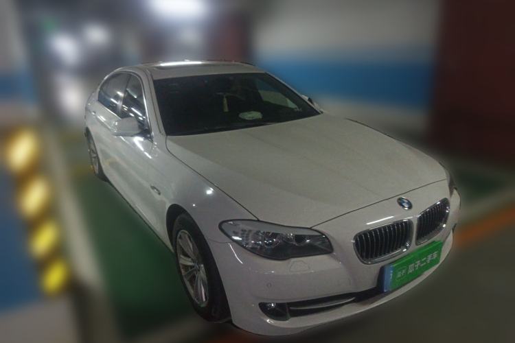 Used BMW 5 Series 2013 525Li Luxury Model
