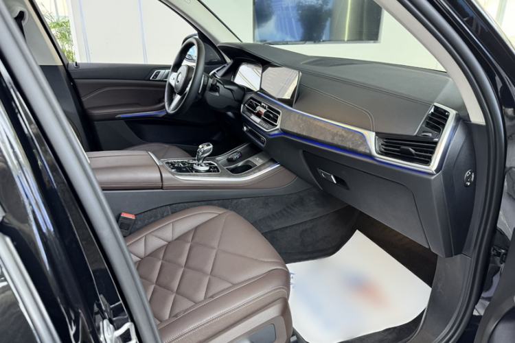 Used BMW X5 2022 xDrive 30Li M Sport Package
