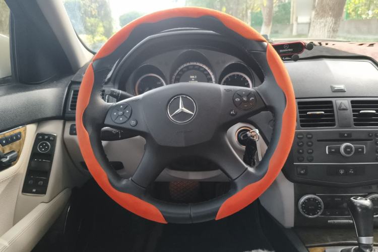 Used Mercedes-Benz C-Class 2010 C 200 CGI Fashion Model
