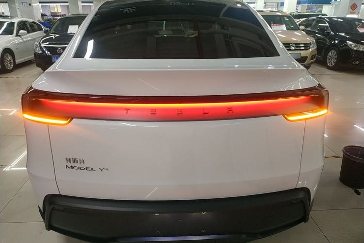 Used Tesla Model Y 2025 Updated Version Long-Range All-Wheel Drive