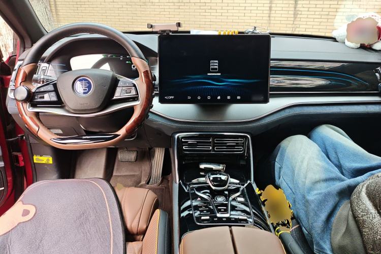 Used BYD Tang New Energy 2021 DM 2.0T Four-Wheel Drive High-Performance Flagship Model Center Console