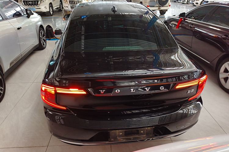 Used Volvo S90 2021 B5 Zhiyi Luxury Edition
