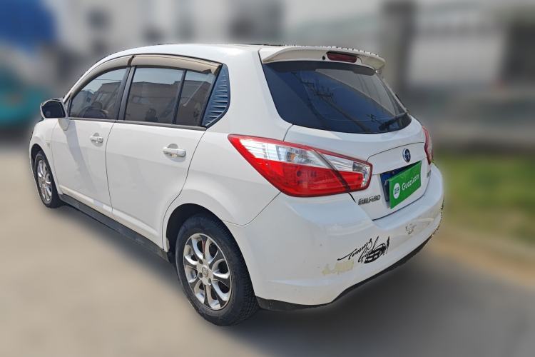 Used Venucia R50 2015 1.6L Manual Luxury Edition