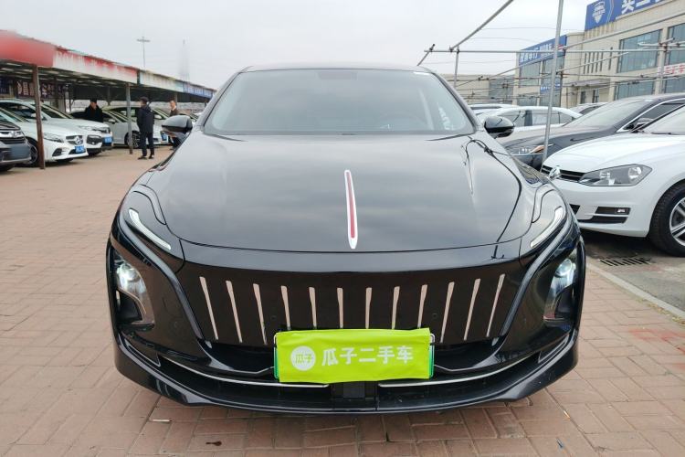 Used Hongqi E-QM5 2022 431 km Charge & Enjoy Edition