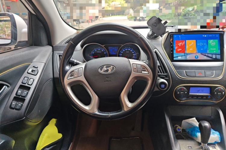 Used Hyundai ix35 2013 2.0L Automatic Two-Wheel Drive Smart GLS China IV Standard Steering Wheel