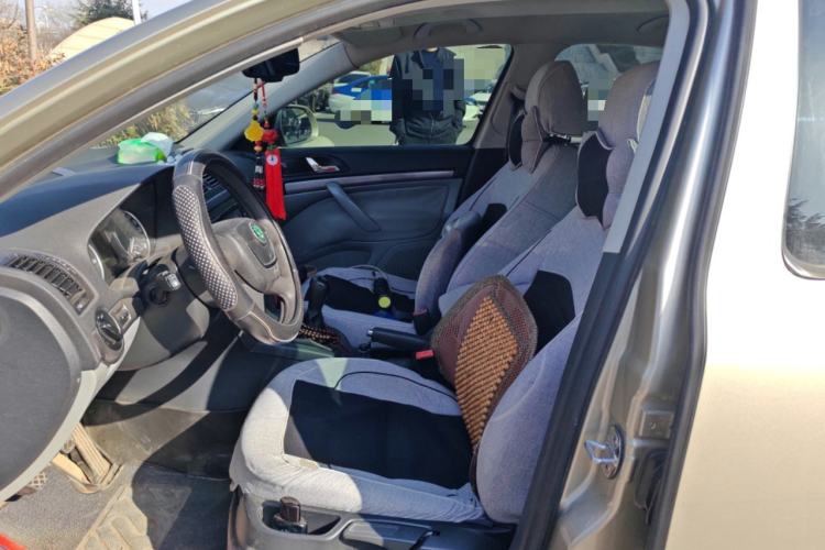 Used Skoda Octavia 2012 1.6L Manual Yijie Edition