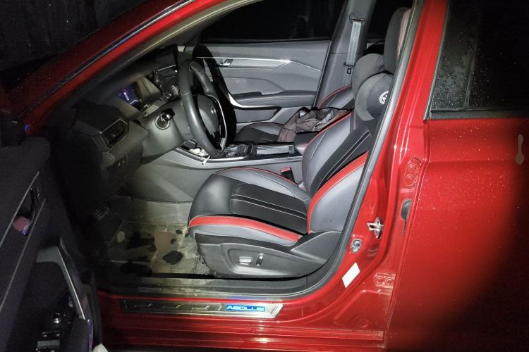 Used Dongfeng Aeolus Yixuan 2020 230T Automatic Cool Stylish Dark Knight Edition
