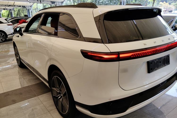 Used XPeng G9 2022 702 Pro Rear Left 45 Deg