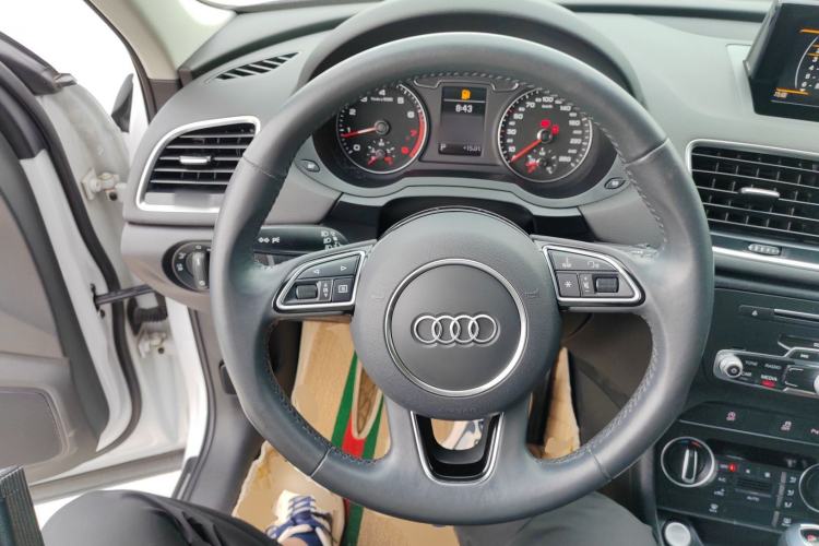 Used Audi Q3 2018 30th Anniversary Edition 30 TFSI Fashion Model Steering Wheel