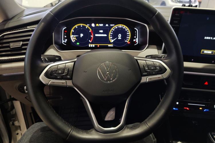 Used Volkswagen Tayron 2023 300TSI Two-Wheel-Drive Luxury Plus Advanced Edition
