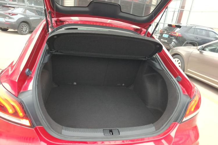 Used MG 6 2017 20T Automatic Luxury Smart Connect Version China V Standard Trunk