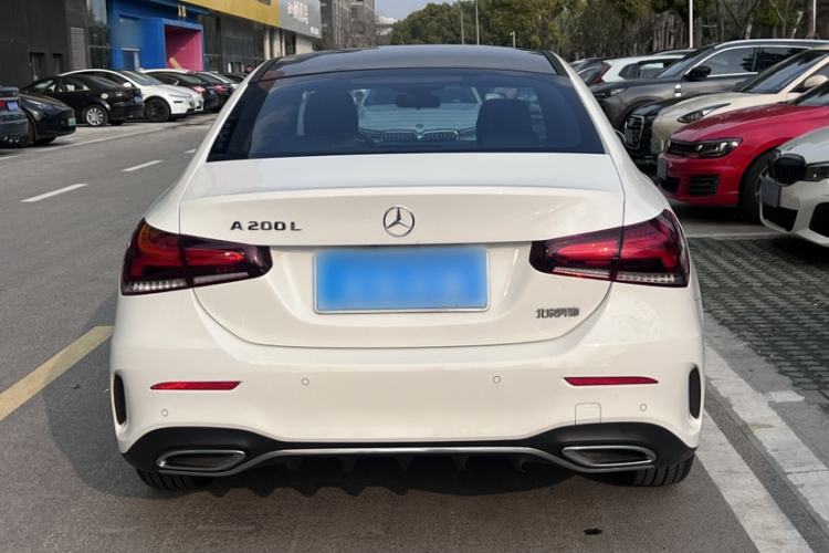 Used Mercedes-Benz A-Class 2022 Revised Version A 200 L Sport Sedan Fashionable Style Exterior 5