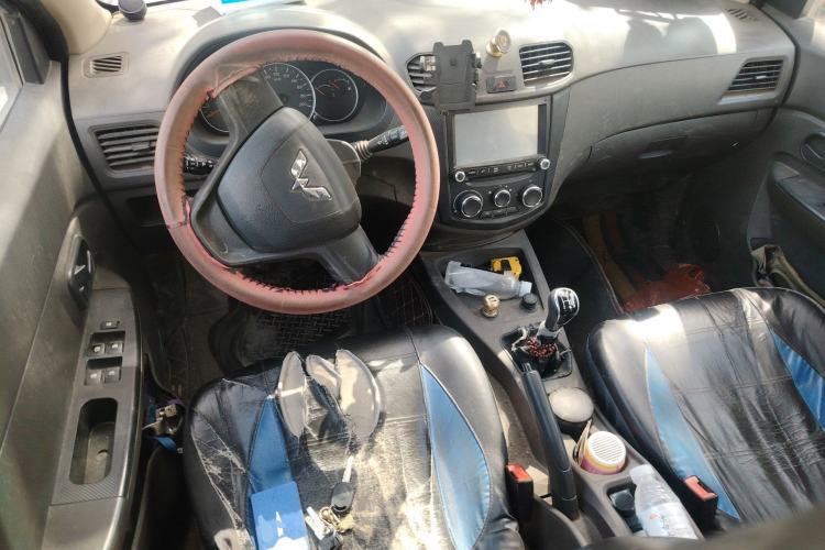 Used Wuling Hongguang 2015 1.5L S Basic Version China V Standard