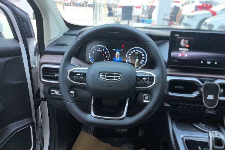 Used Geely Auto Haoyue 2022 1.8TD Automatic Prestige 7-Seater
