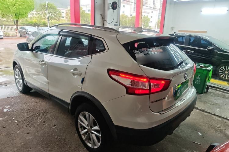 Used Nissan Qashqai 2017 2.0L CVT Elite Edition China V Standard Exterior 2