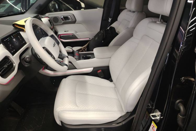 Used Formula Leopard Titanium 3 2025 501 km All-Wheel Drive Intelligent Driving Max Edition