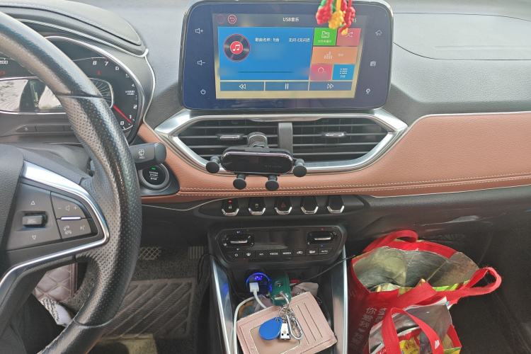 Used Baojun 510 2017 1.5L Automatic Luxury Model Audio And AC Panel