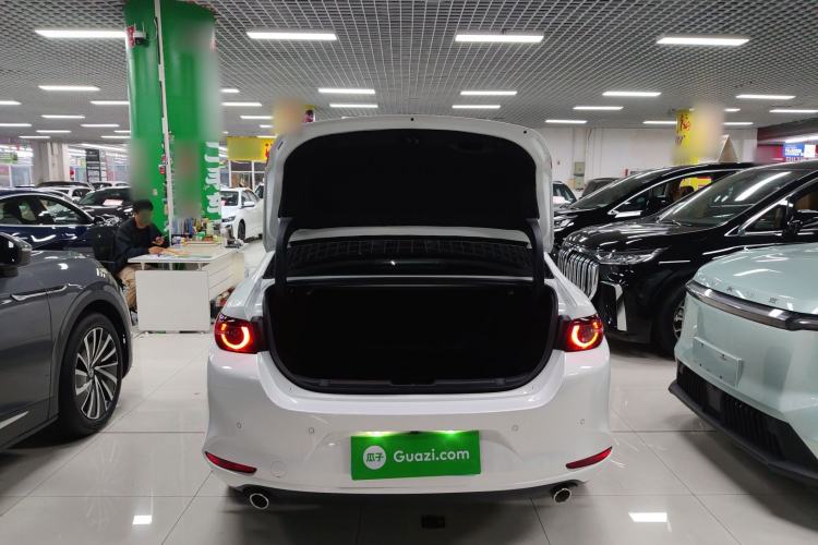 Used Mazda 3 Axela 2023 2.0L Automatic ZhiZhen Edition Trunk
