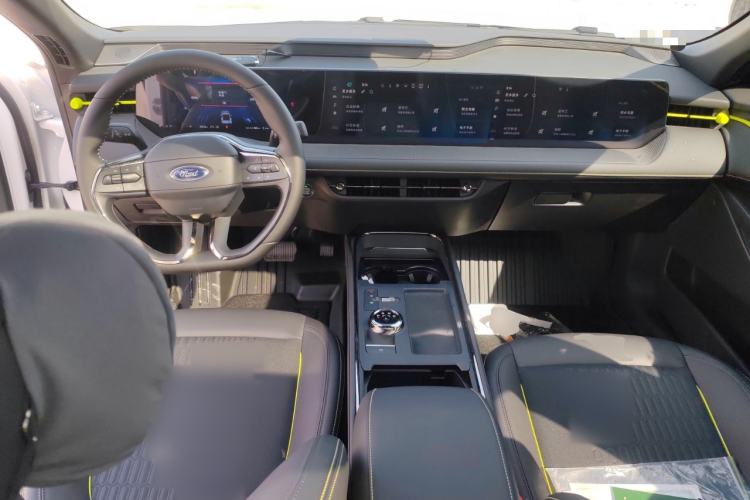 Used Ford Mondeo 2025 2.0T EcoBoost E Hybrid Sport Edition Center Console